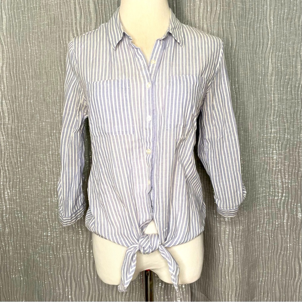 Olive & Oak tie front roll tab button down